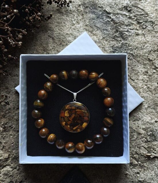 Tiger’s Eye Jewelry Set with Pendant and Bracelet